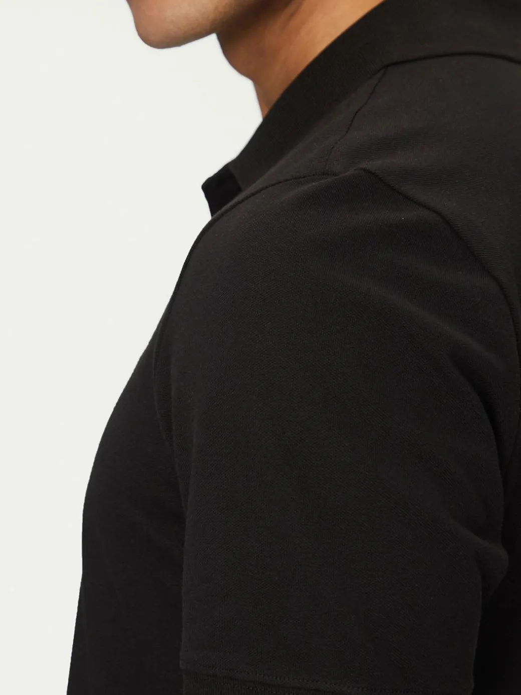 Polo Essentials 682552 Nero Regular Fit