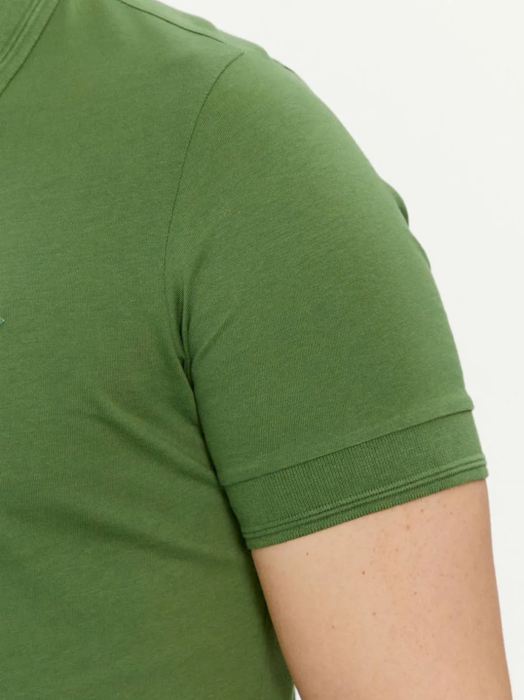 Polo M6548.000.23070 Verde Regular Fit