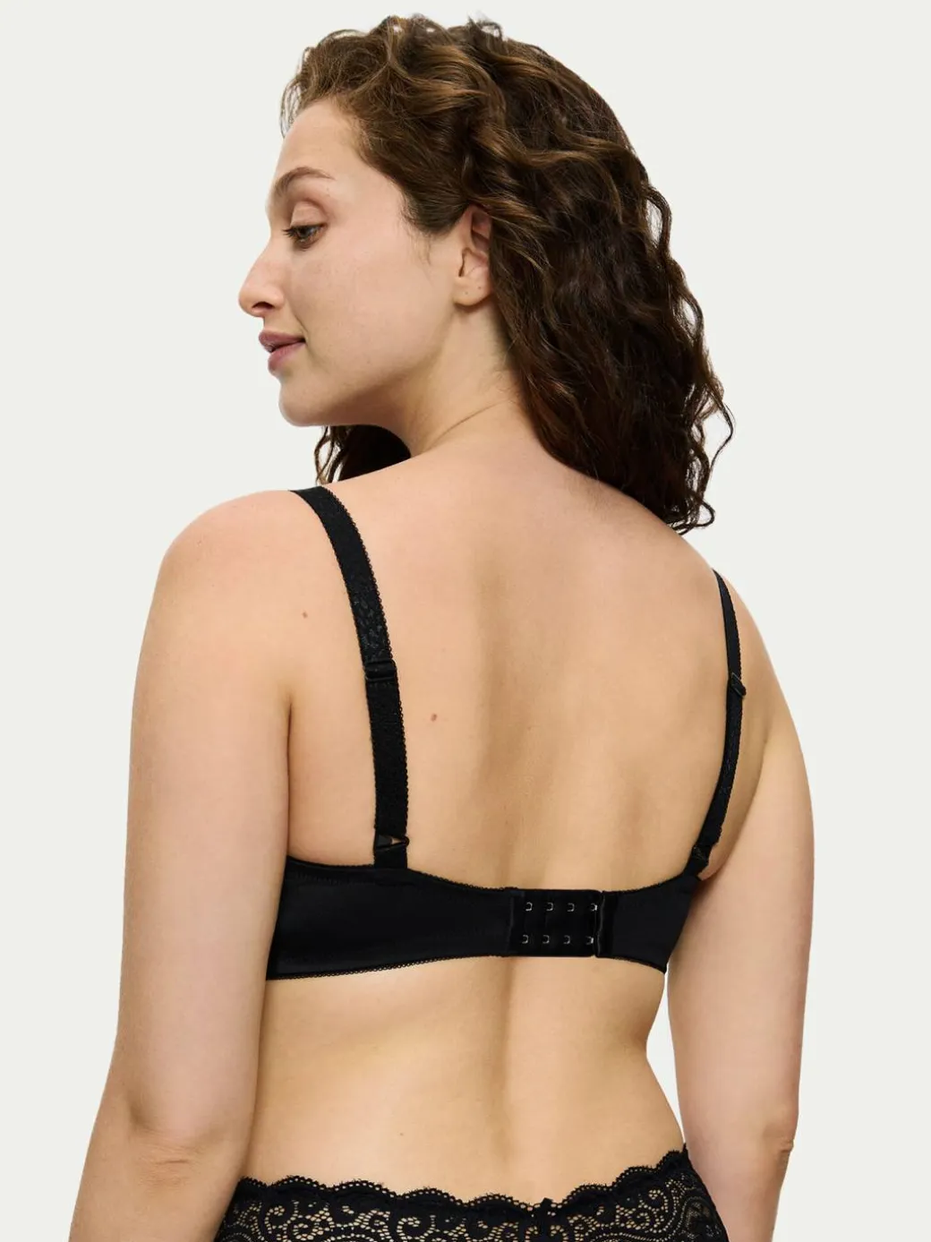 Reggiseno con ferretto Amourette 10209574 Nero