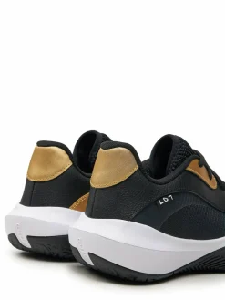 Scarpe da basket UA Lockdown 7 Low 3027646 Nero