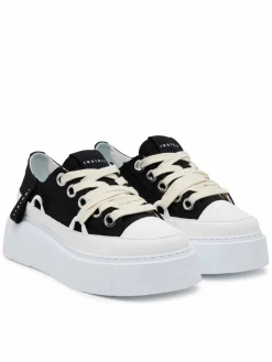 Scarpe da ginnastica Matilda Canvas Low 30102-025 Nero