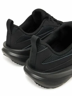 Scarpe running UA Charged+ Assert 11 6006905 Nero