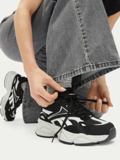 Sneakers CHARGE AR30246WBNW Nero