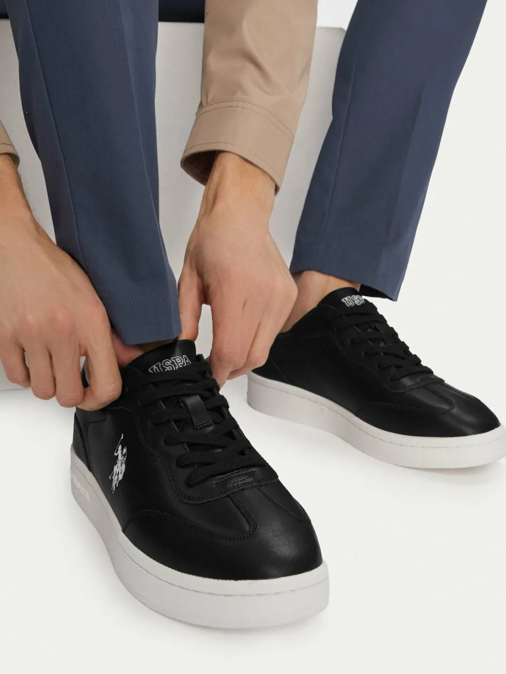 Sneakers EO-ROWAN001M/6L1 Nero