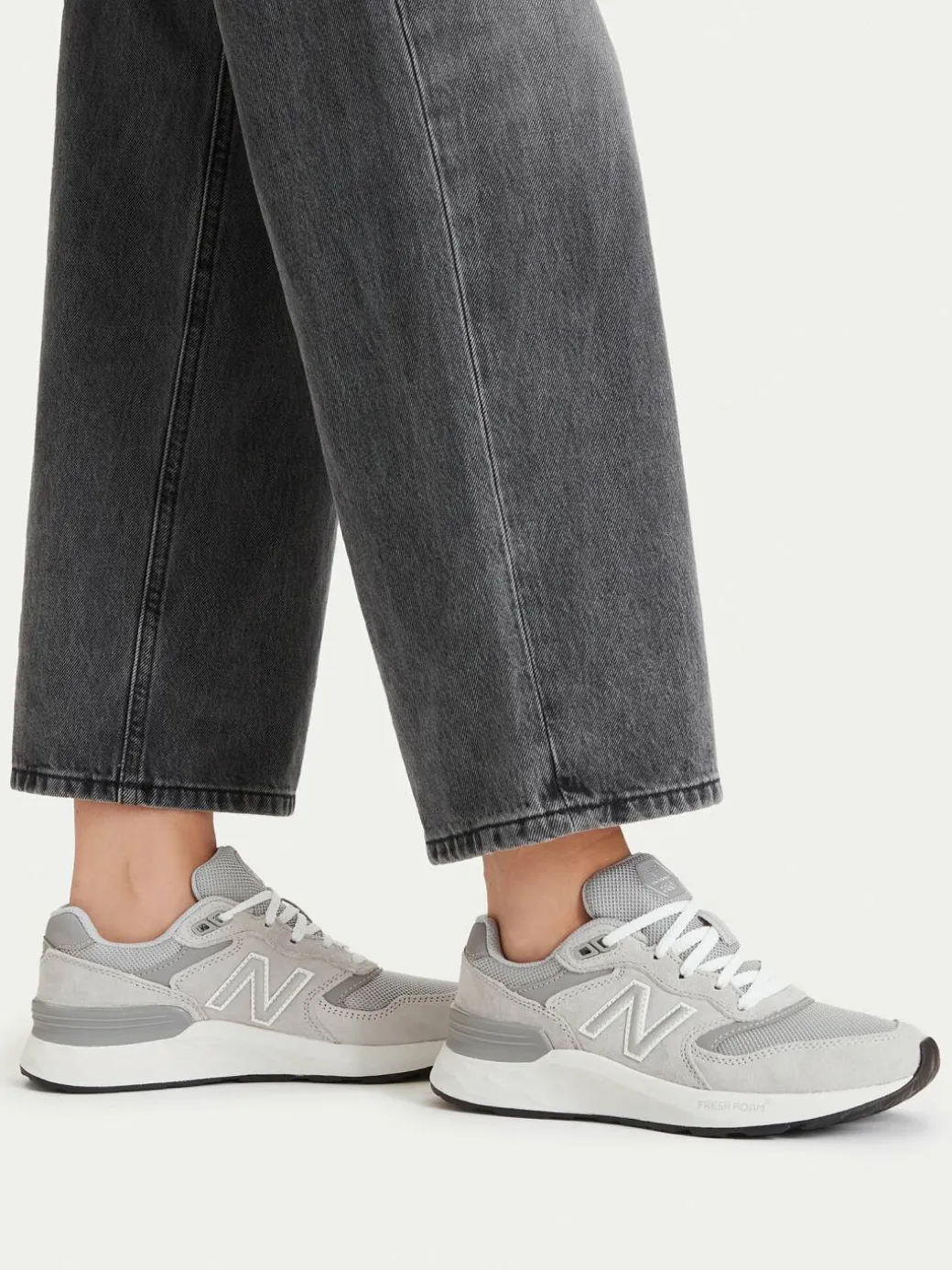 Sneakers Fresh Foam X Walking 880 v7 W880V7_CA Grigio