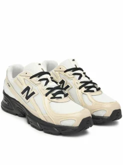 Sneakers U7404OO Beige