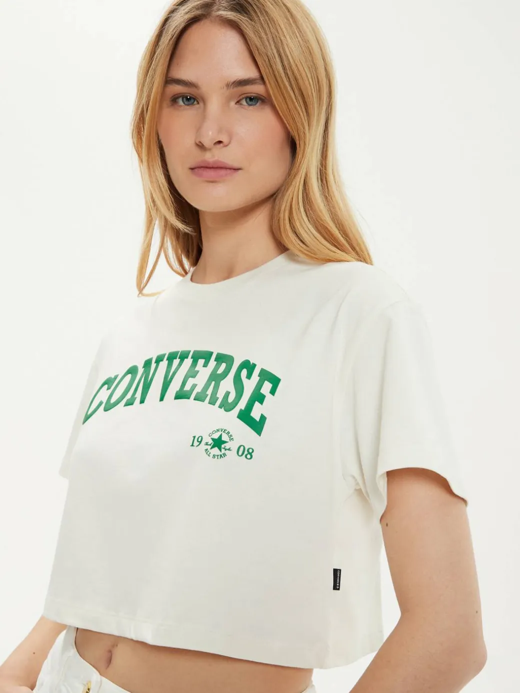 T-shirt W Retro Chuck Cropped Tee 10027151-A03 Écru Regular Fit